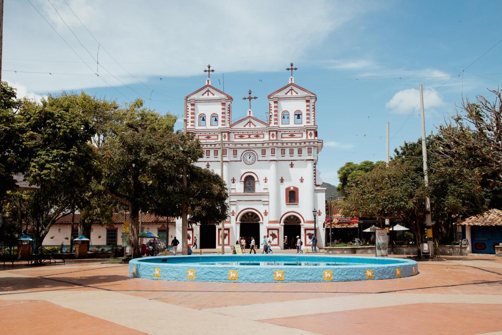 Hotel Casa Verde Guatape Exterior photo